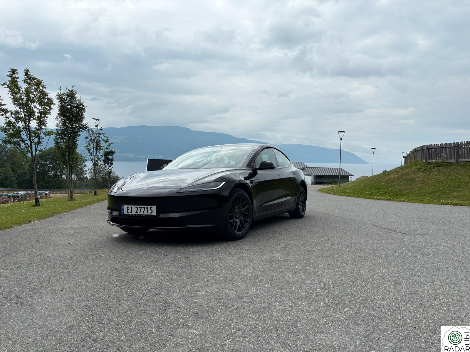 TESLA Model 3 RWD 283hk