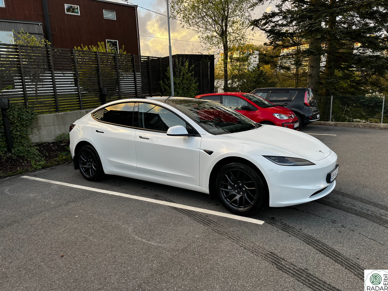 TESLA Model 3 RWD 283hk