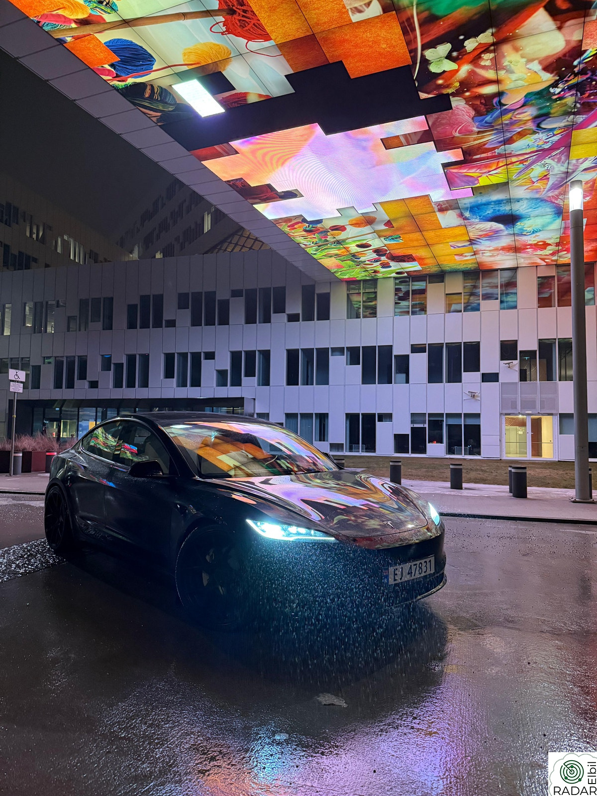 TESLA Model 3 Premium RWD | Hvitt interiør | H&R Senk | S3XY