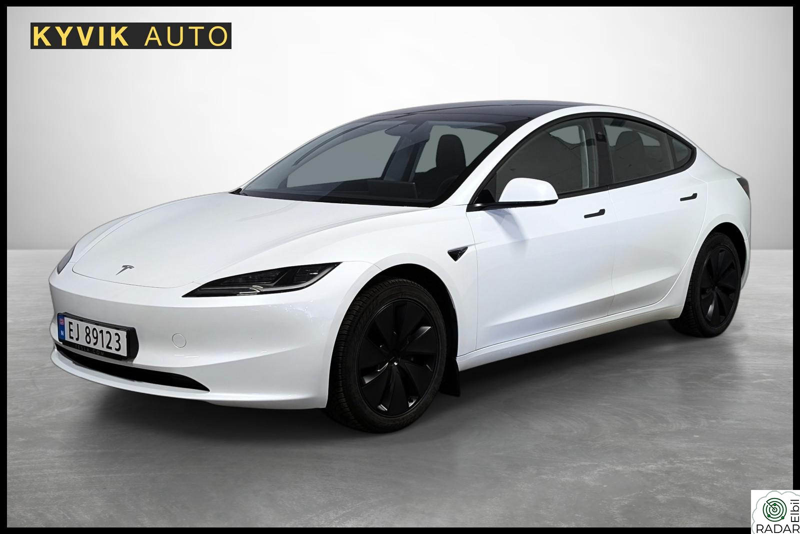 TESLA Model 3 HIGHLAND Standard RWD /Autopilot/R.KAMERA/513KM WLTP++