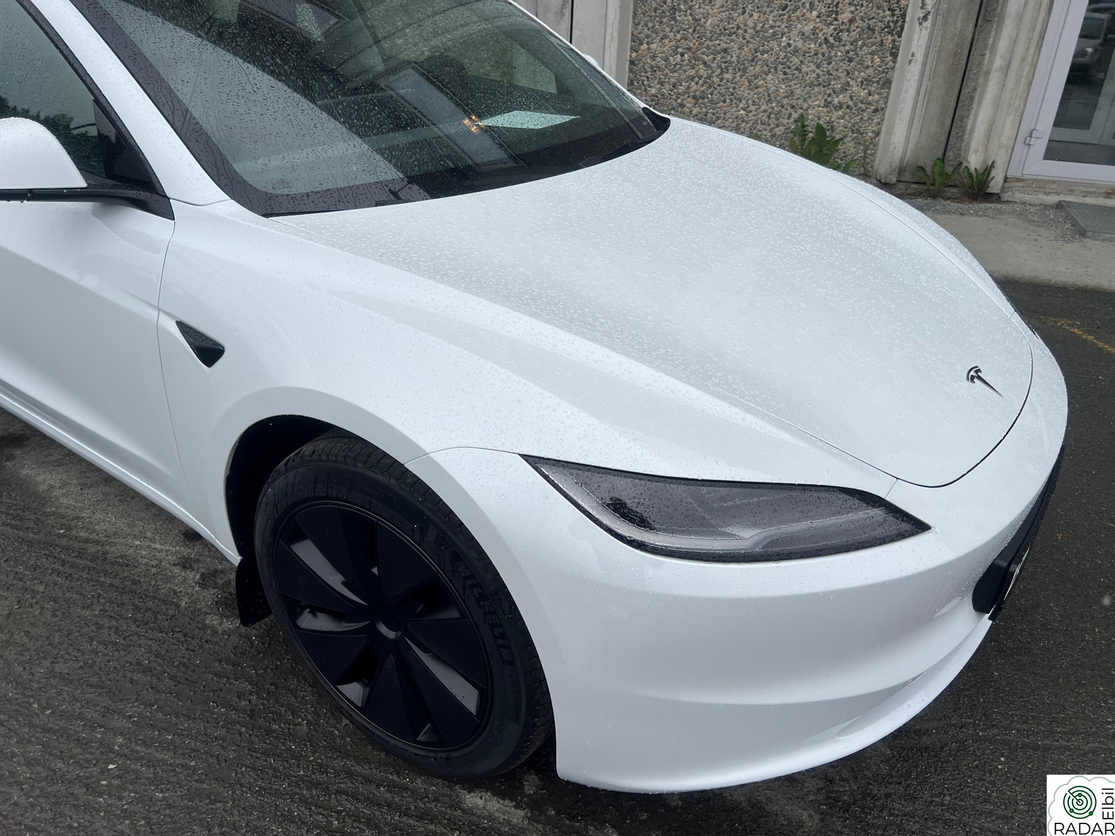TESLA Model 3 Standard Range Premium RWD Highland