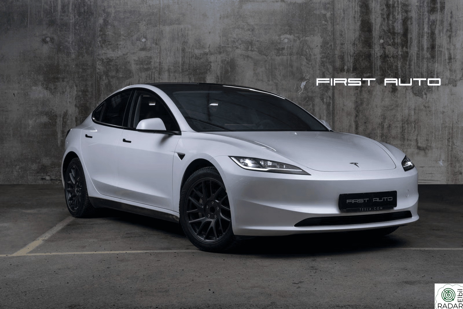TESLA Model 3 RWD AP S + V INNBYTTE KR 3.900,-/MND