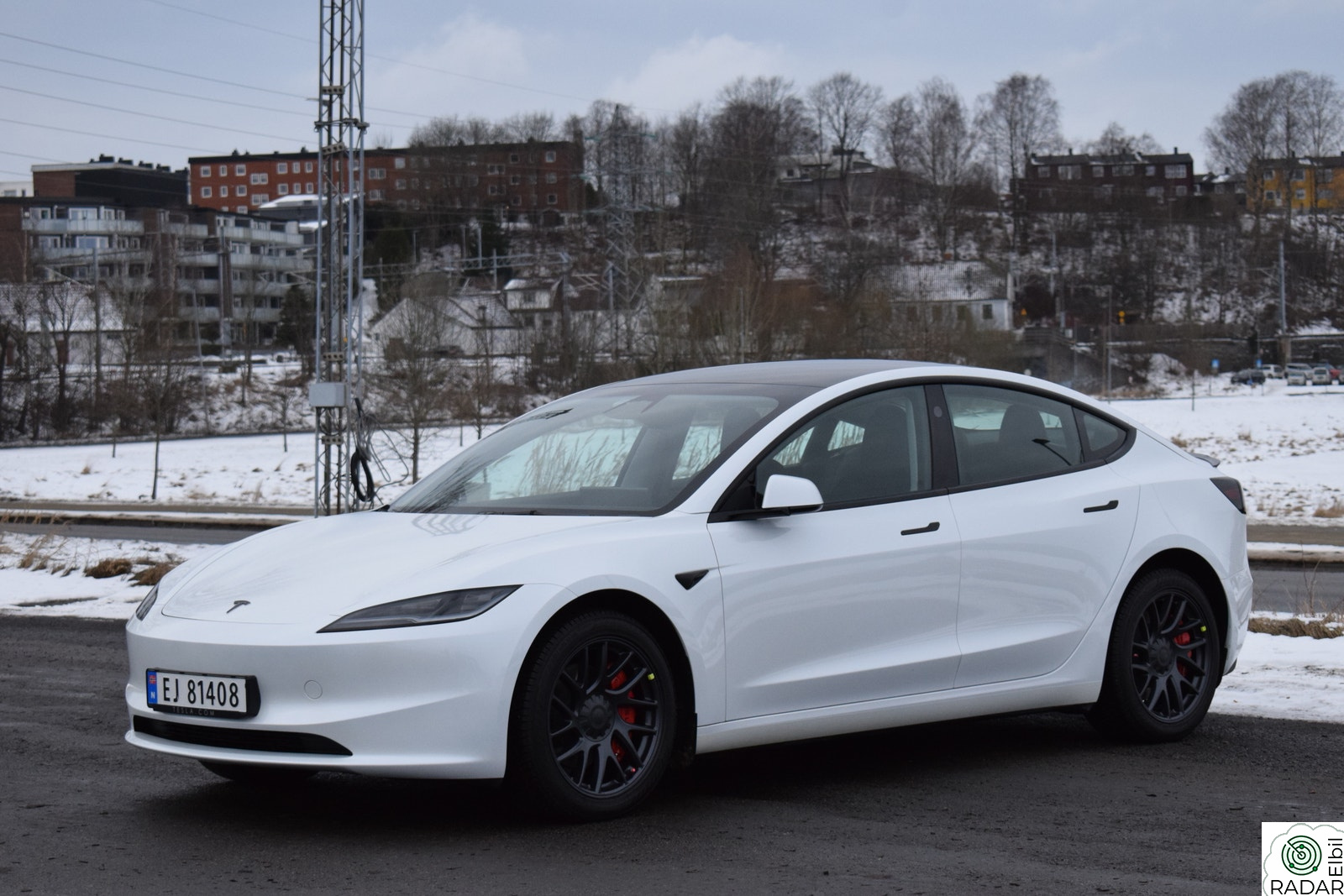 TESLA Model 3 RWD 283hk Highland-Lav km-To hjulsett-Hengerfeste