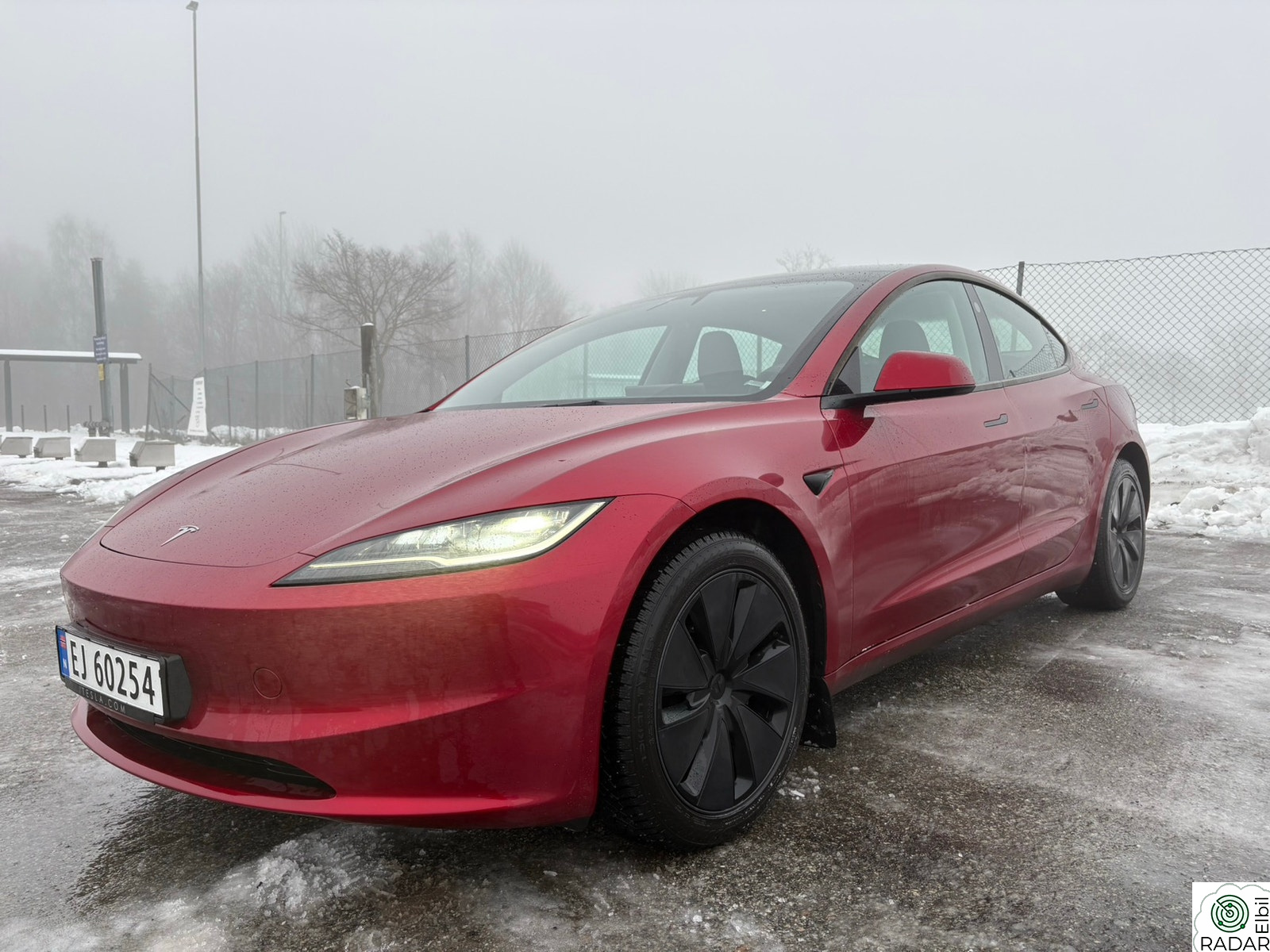 TESLA Model 3 RWD 283hk Highland 513WLTP, Hengerfeste, Originale hjul