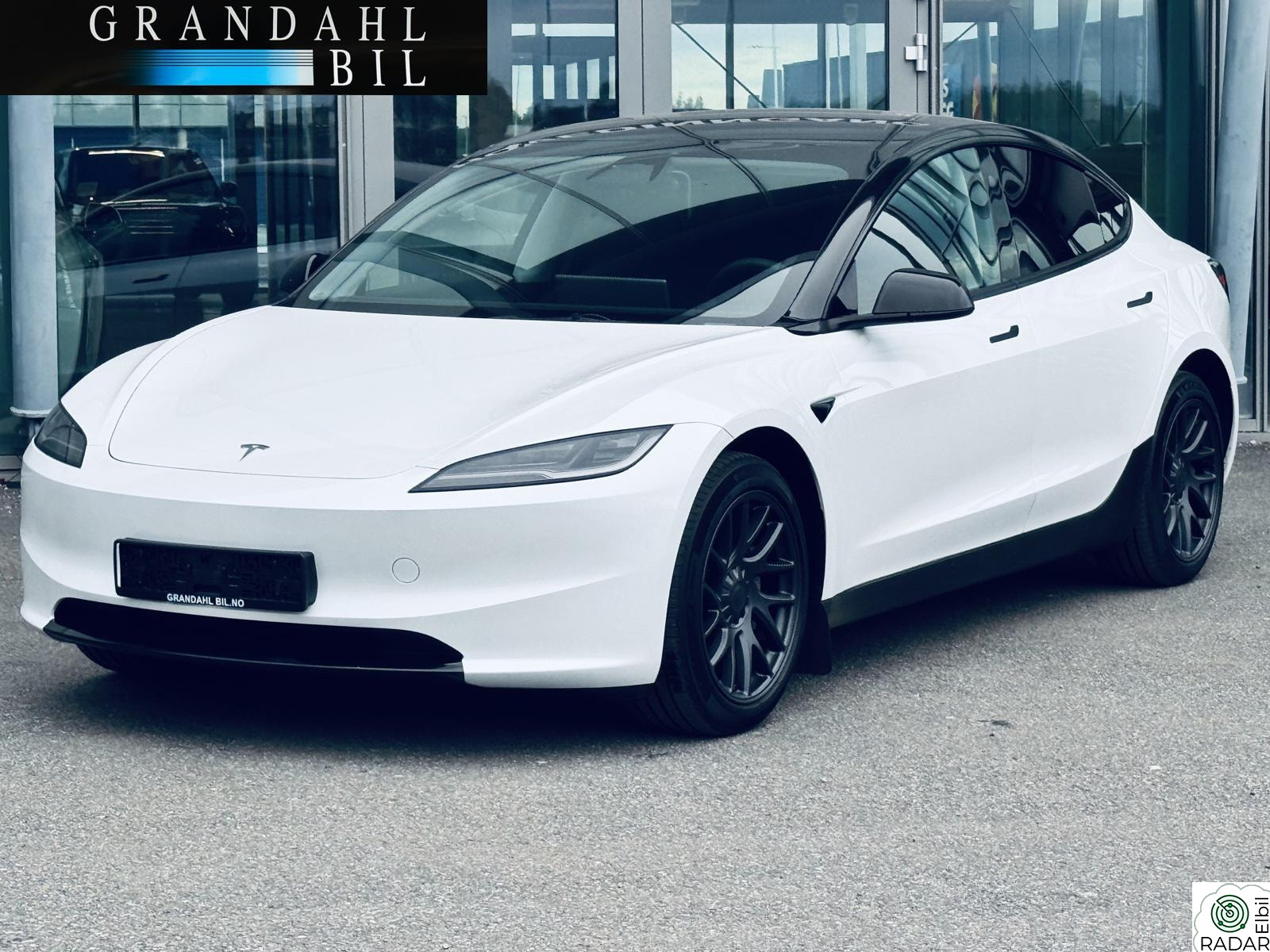 TESLA Model 3 HIGHLAND - Ventilerte seter -SJEKK FARGE - Tar Innbytte