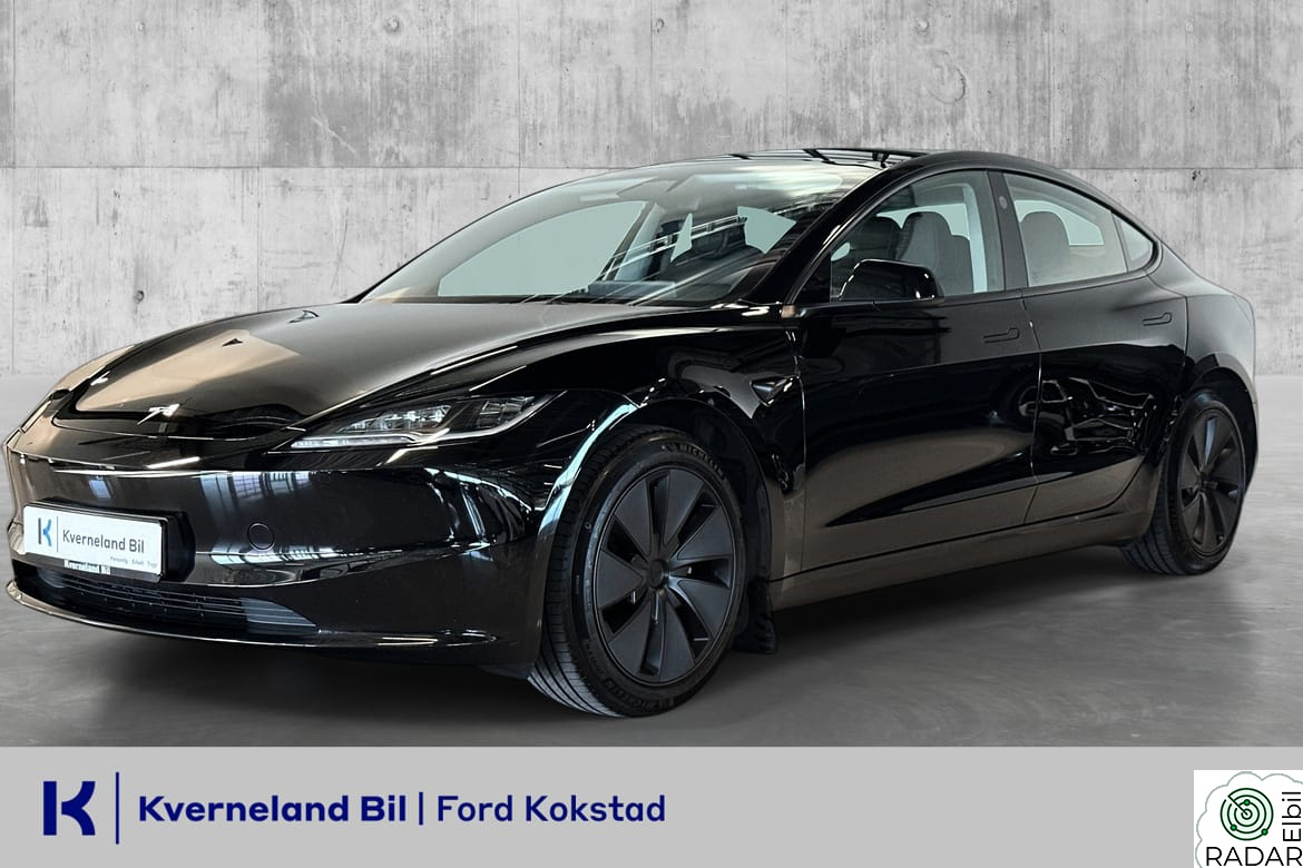 TESLA Model 3 SR/RWD - Highland/Pano/Autopilot/360/Krok