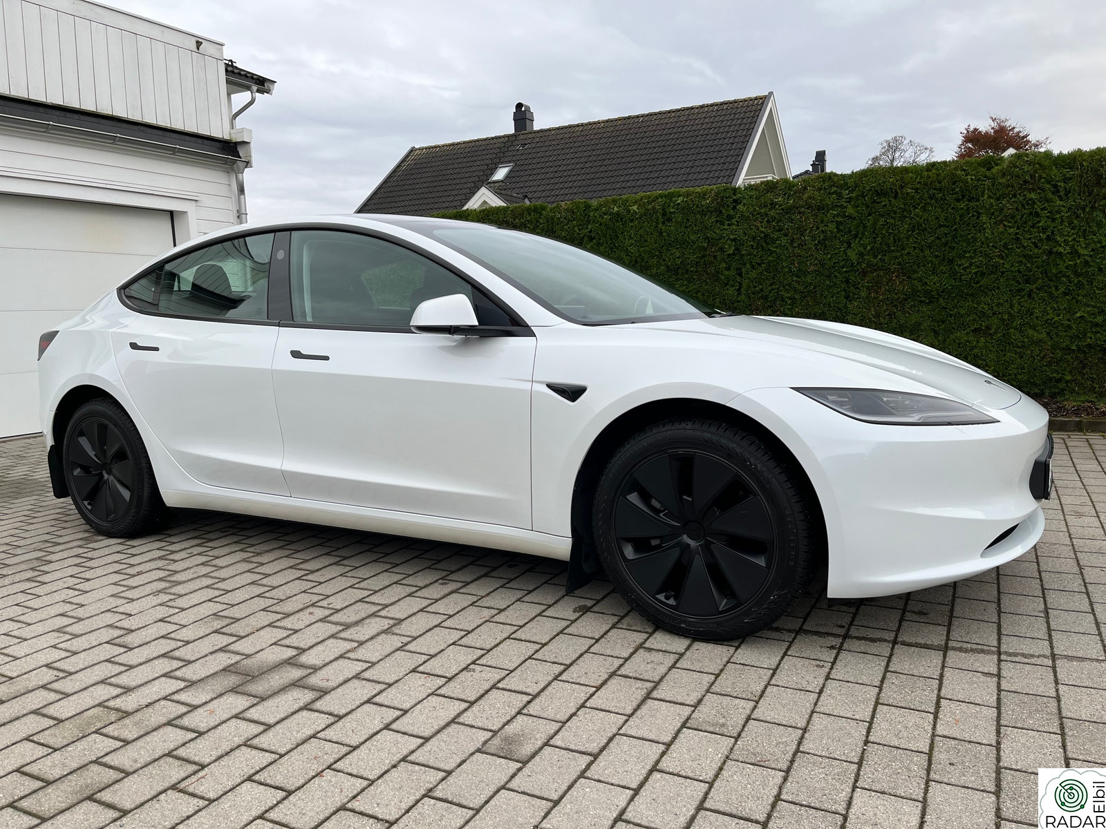 TESLA Model 3 RWD 283hk