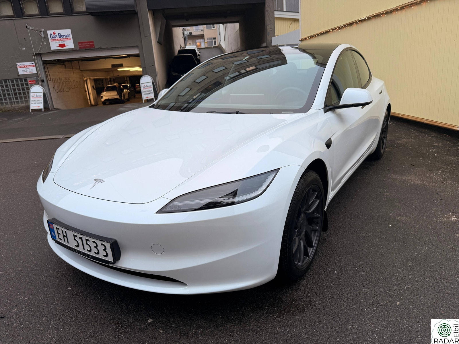 TESLA Model 3 Tesla Highland 2024 model - lav km