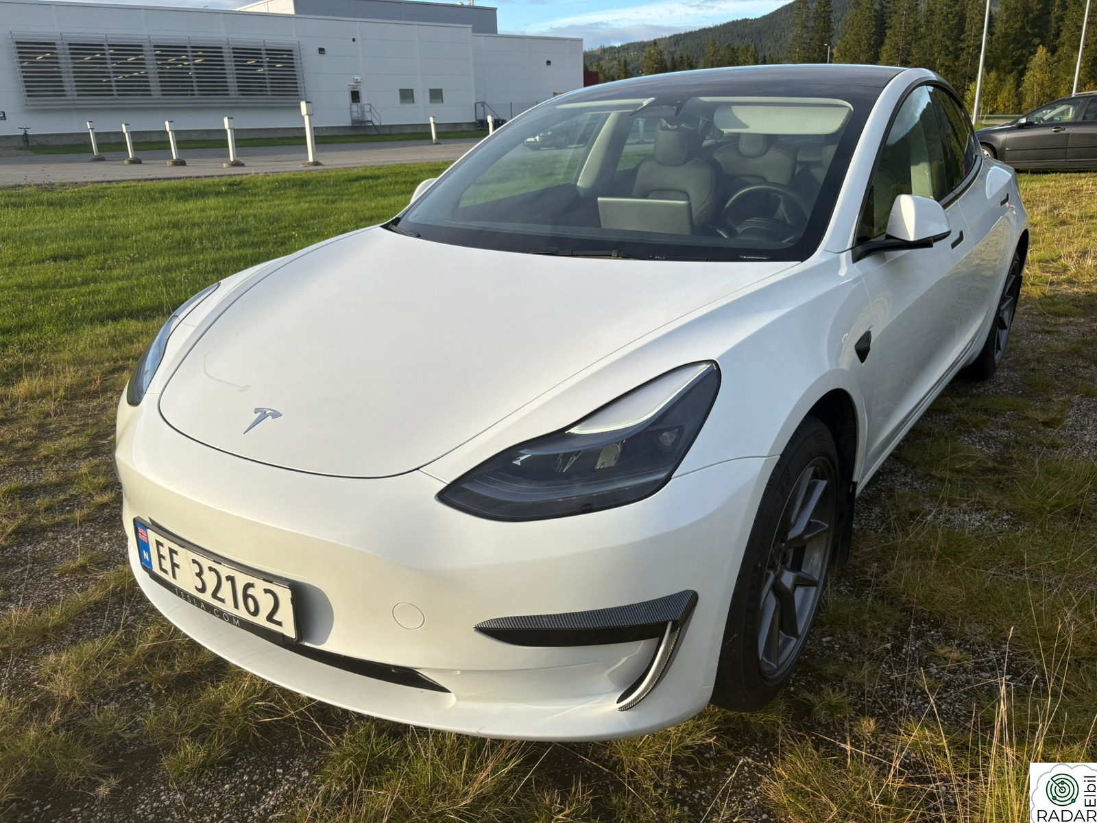 TESLA Model 3 RWD 283hk med FSD