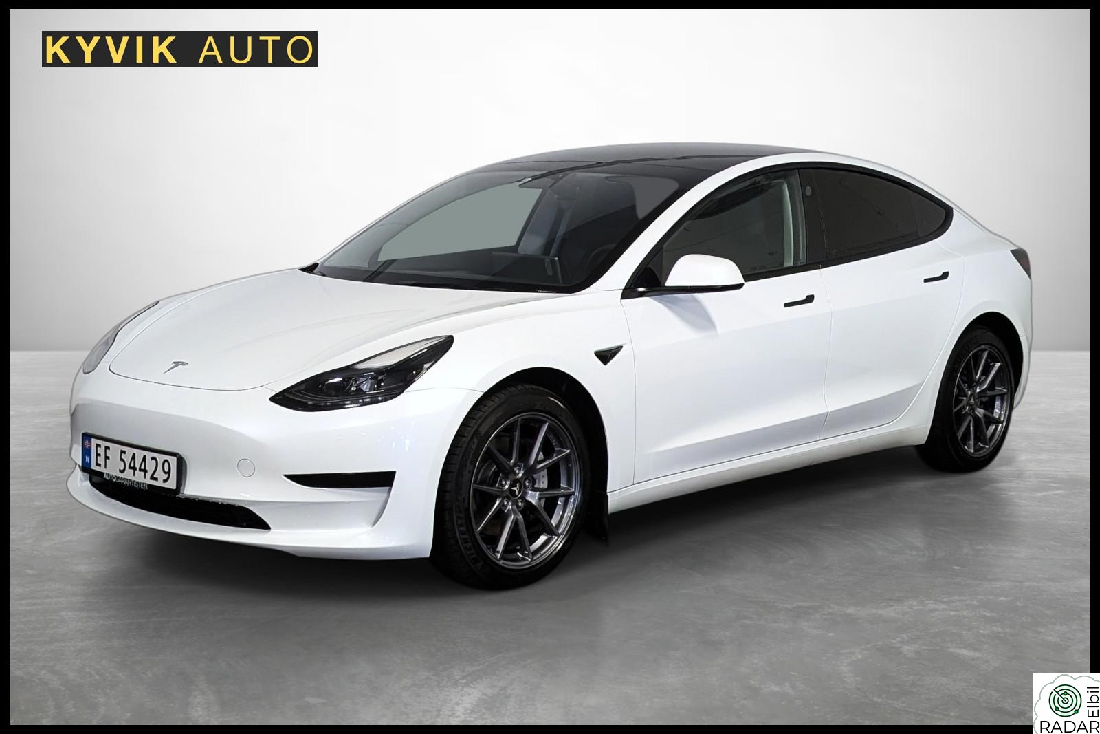 TESLA Model 3 Standard Range / RWD / ACC / PANO / R.KAMERA / EU.27+++