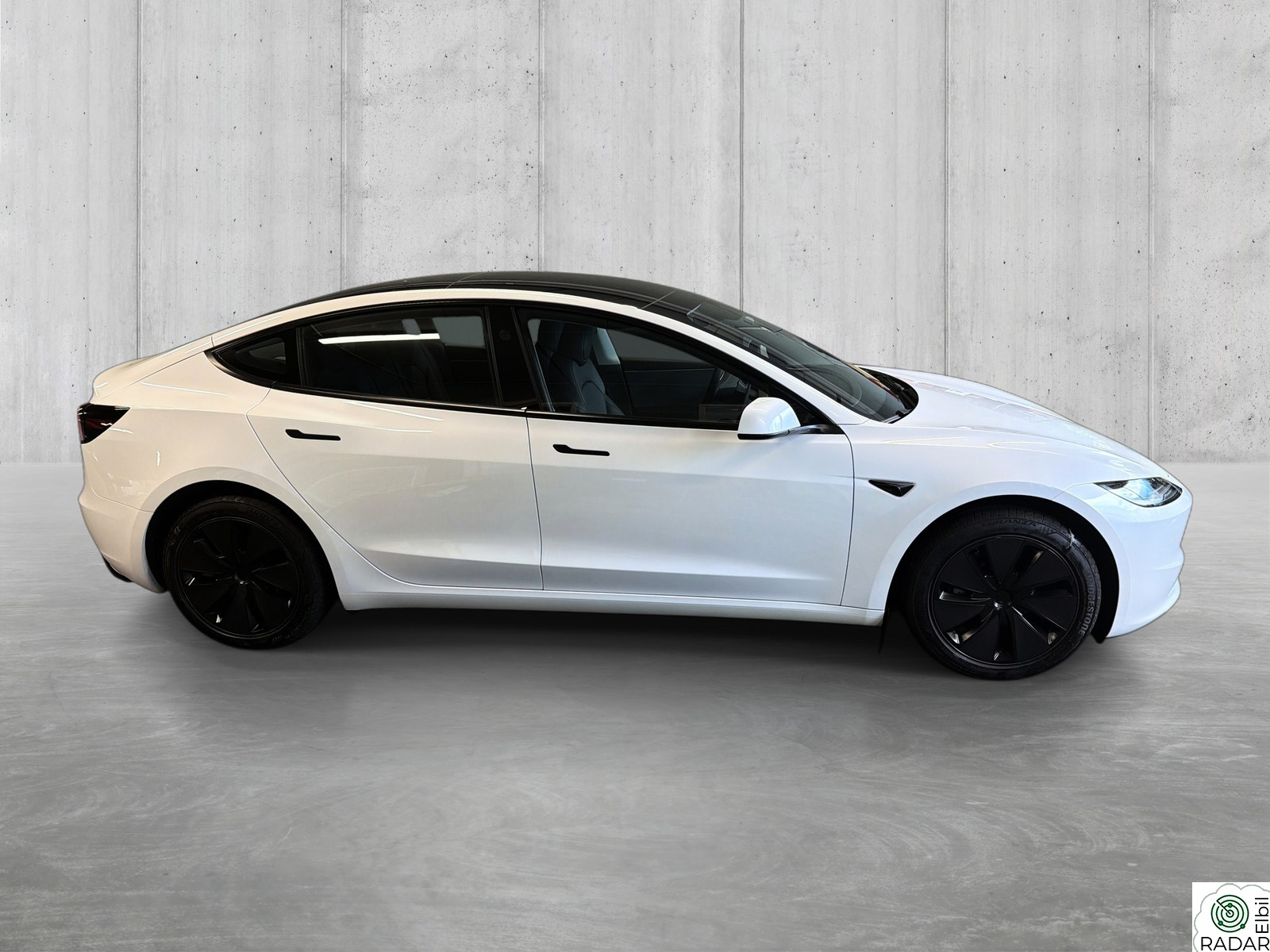 TESLA Model 3 RWD 283hk