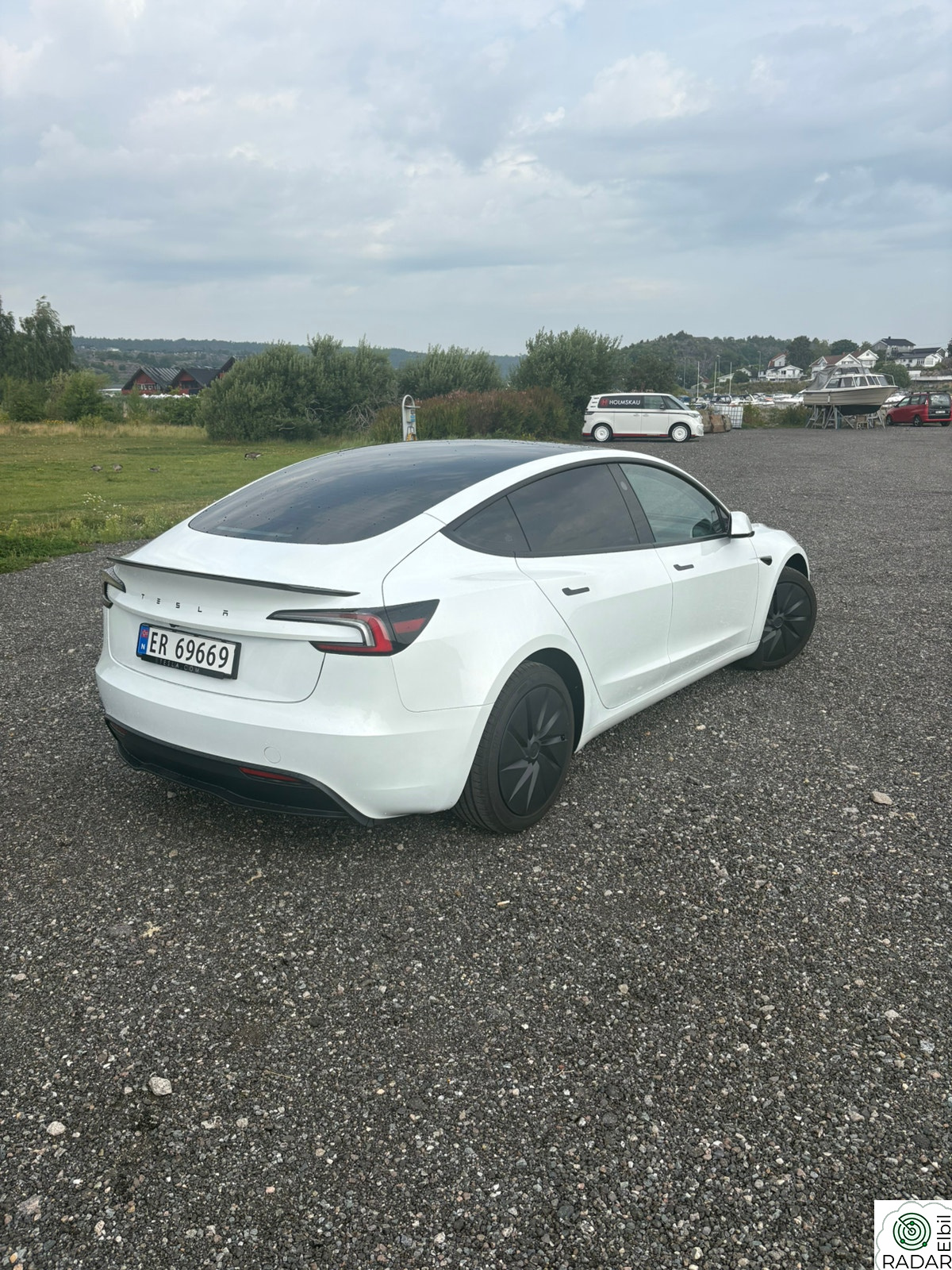 TESLA Model 3 RWD