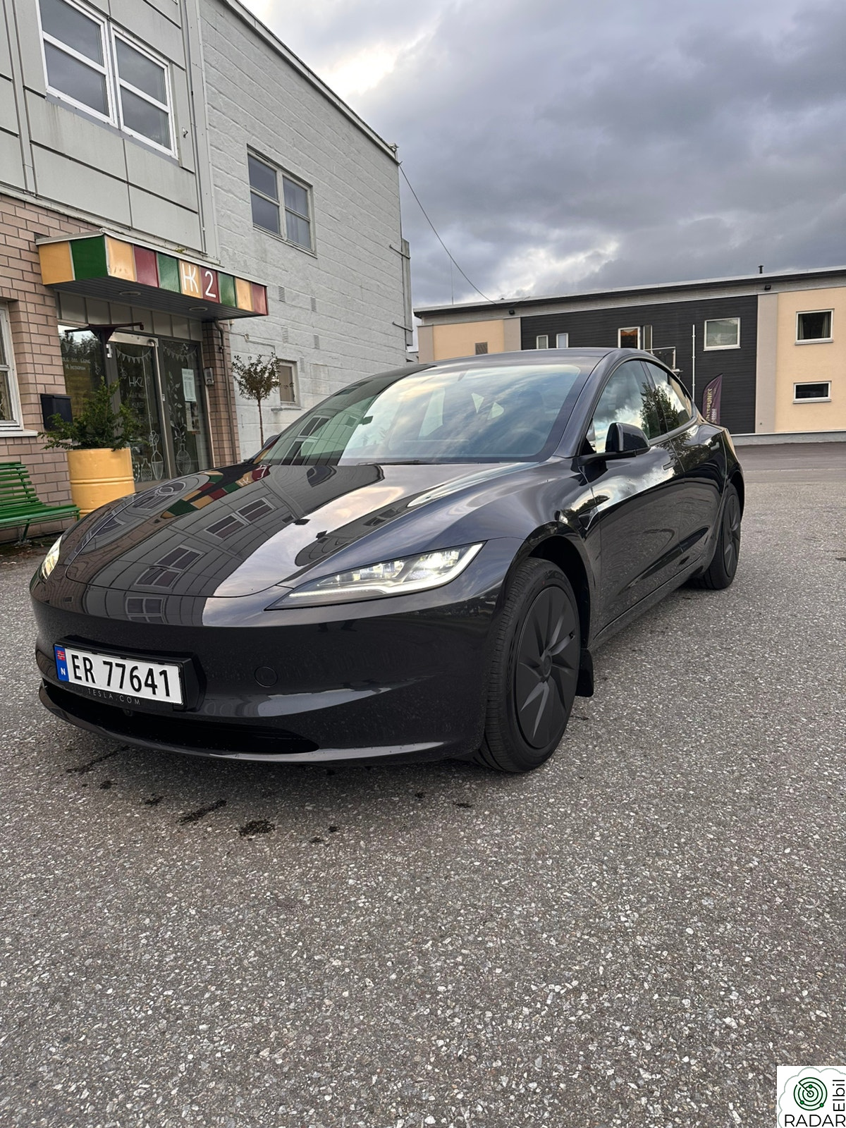 TESLA Model 3 RWD