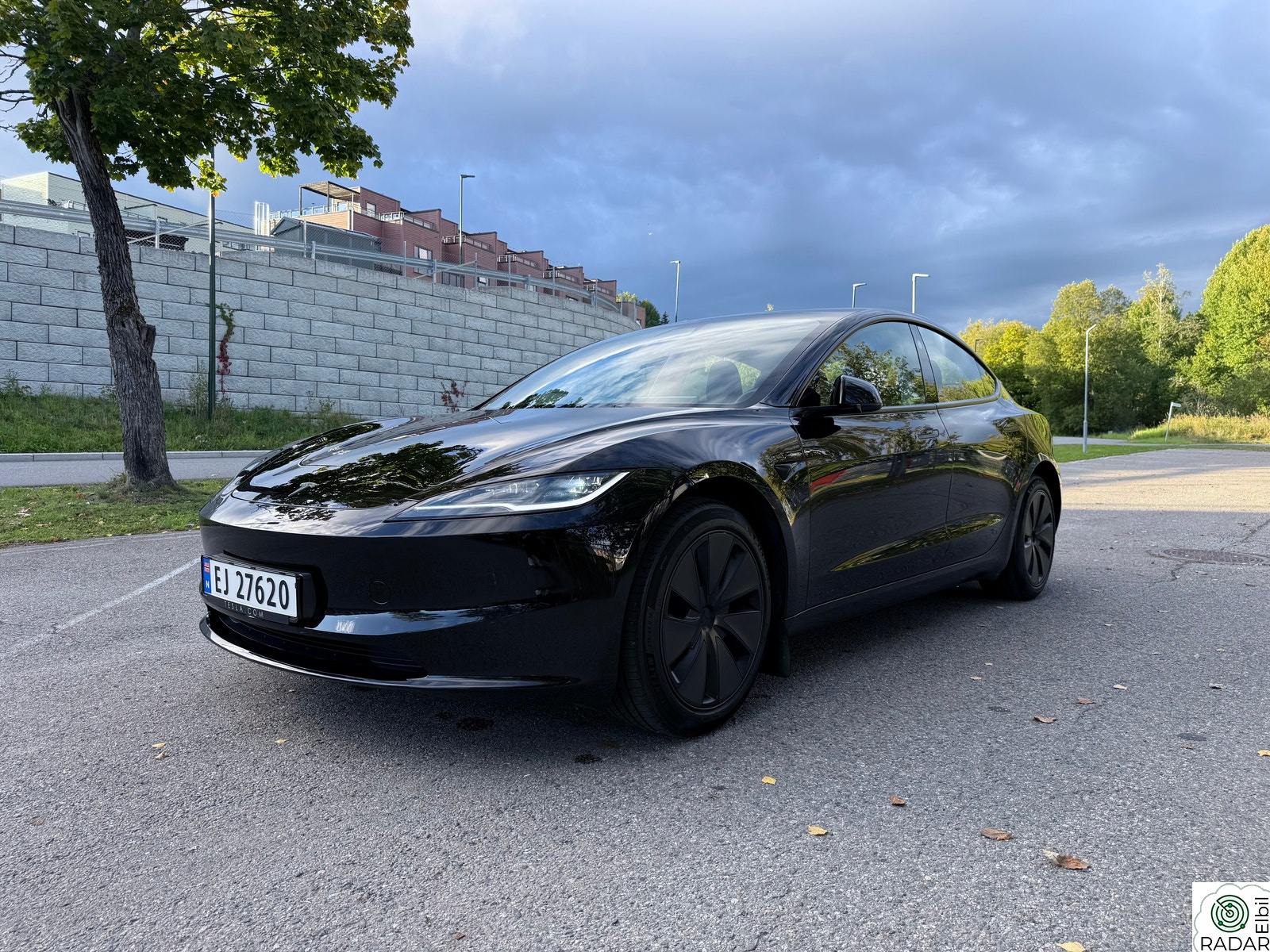 TESLA Model 3 Highland | RWD | SR | 513km WLTP | 1 eier | LAV KM