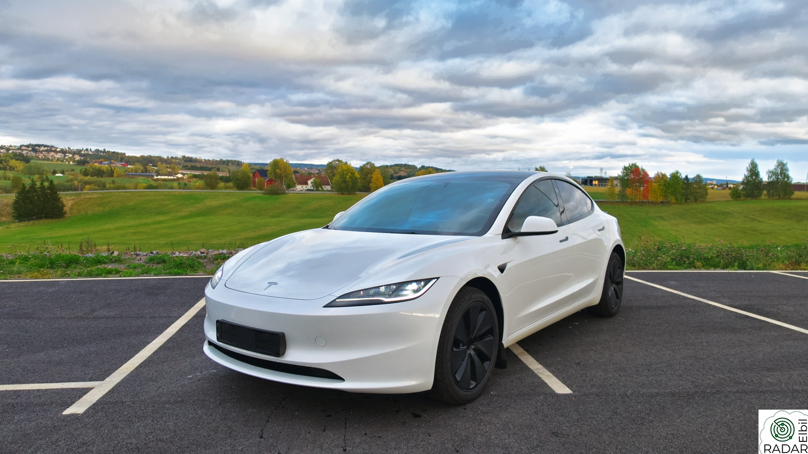 TESLA Model 3 RWD 283hk