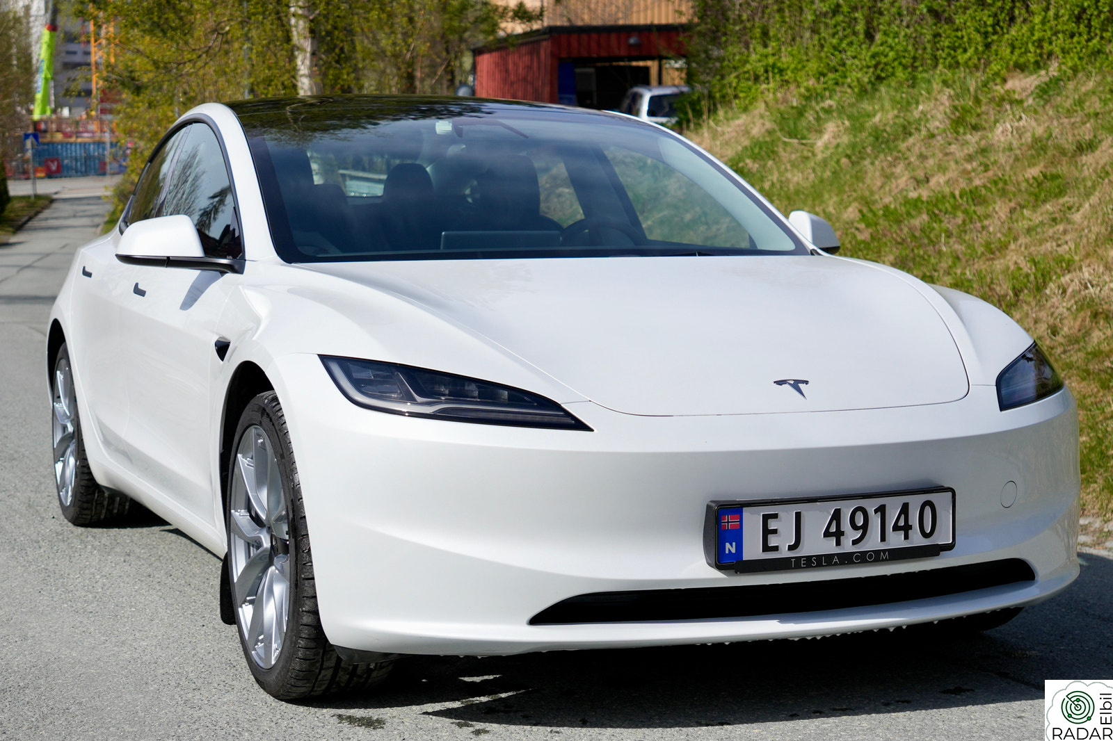 TESLA Model 3 RWD