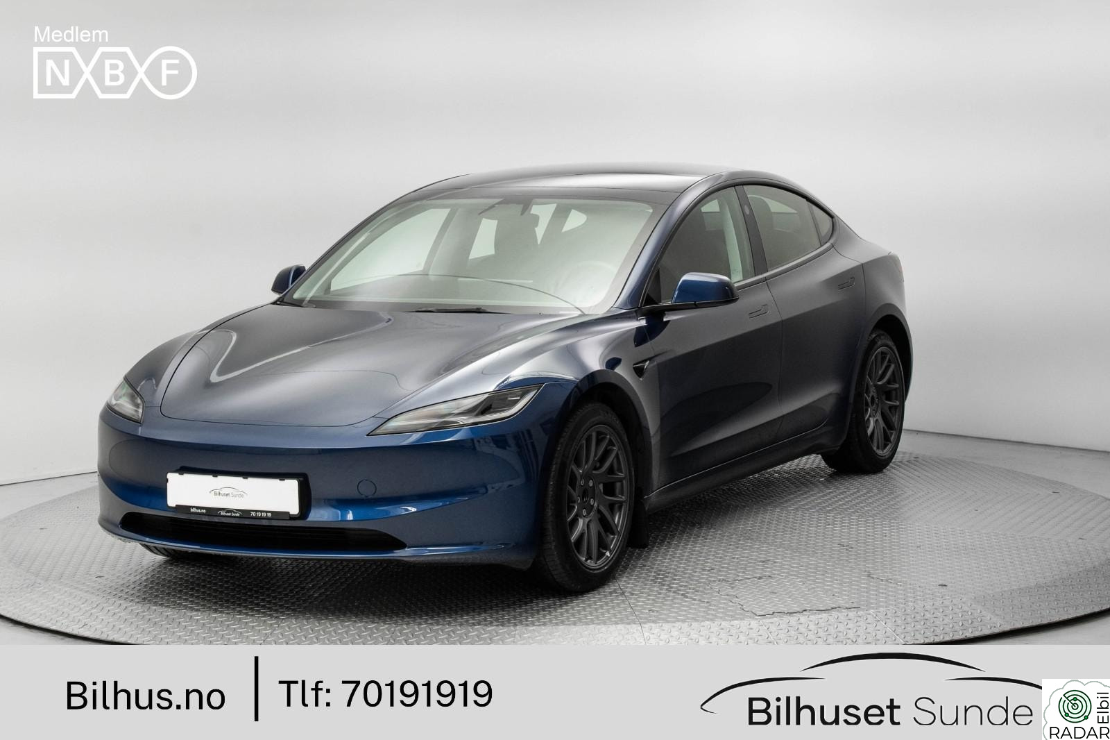 TESLA Model 3 Standard Range Premium,Ambient,Navi,ACC,R.kam,Pano+++