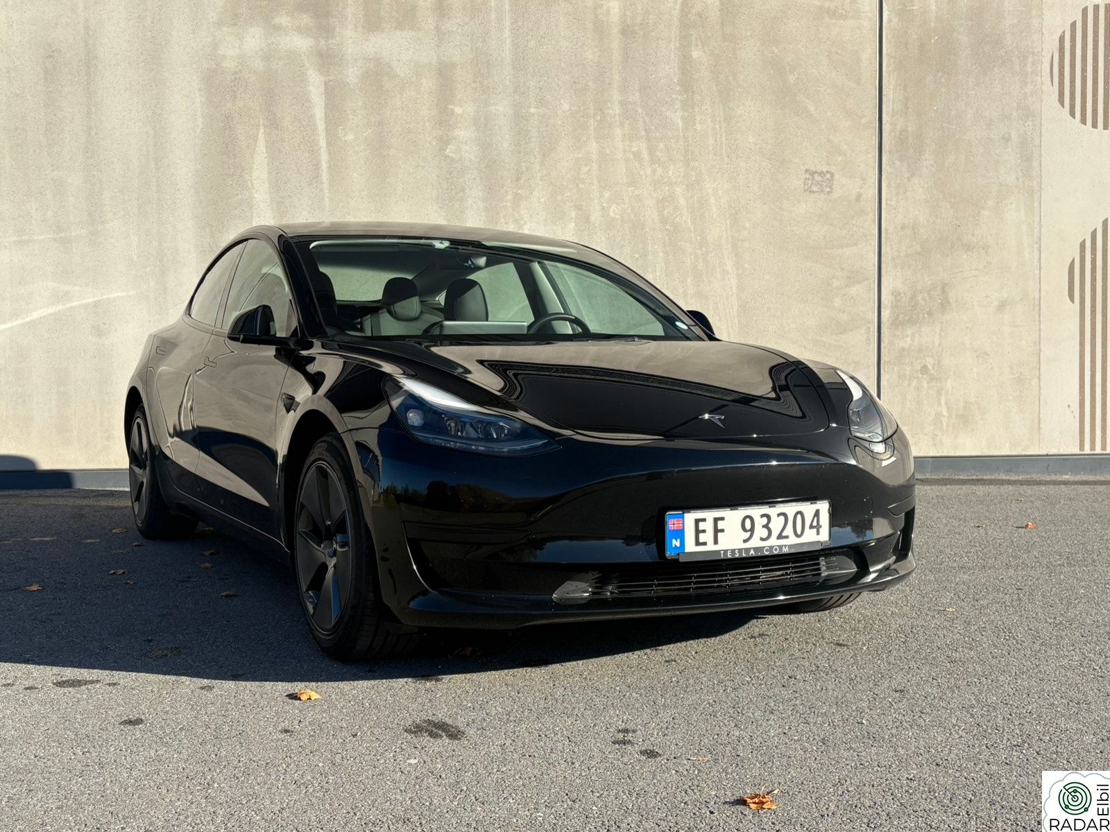 TESLA Model 3 RWD 283hk Autopilot Rattvarme Setevarme fram og bak