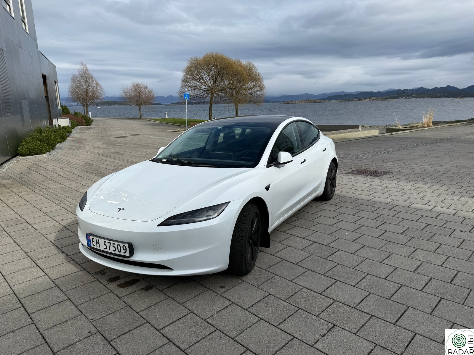 TESLA Model 3 RWD 283hk