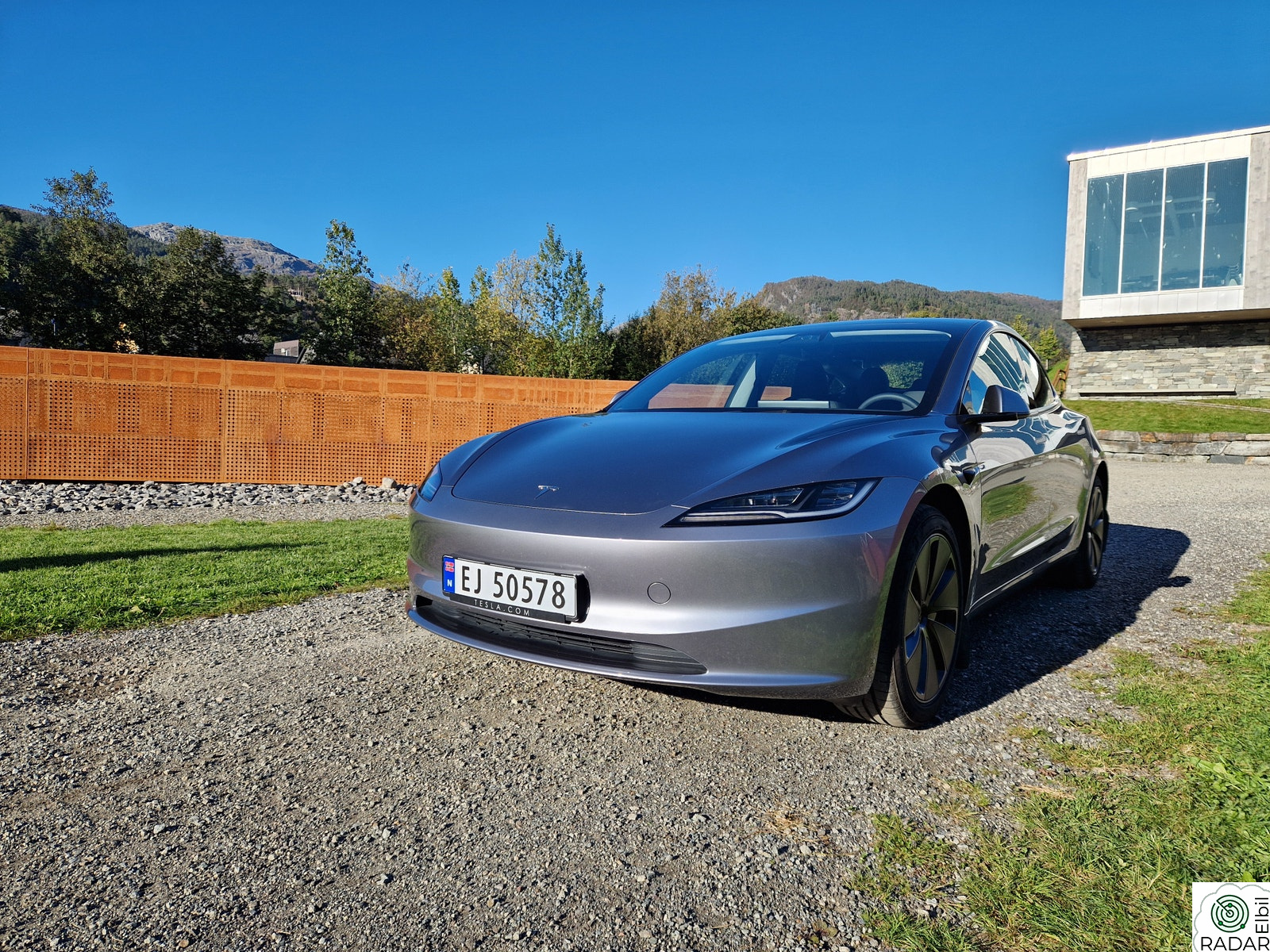 TESLA Model 3 RWD 283hk