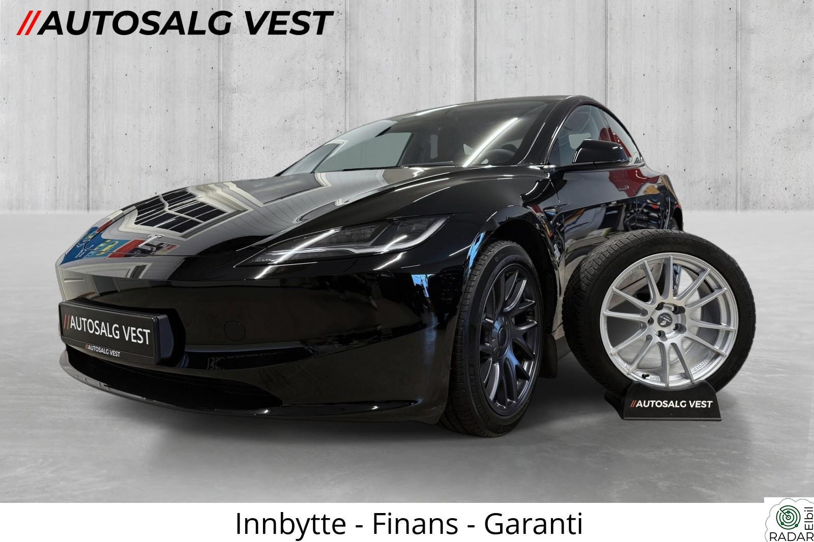 TESLA Model 3 RWD SR 520WLTP Highland/Navi/App/Pano/ACC/1 eier