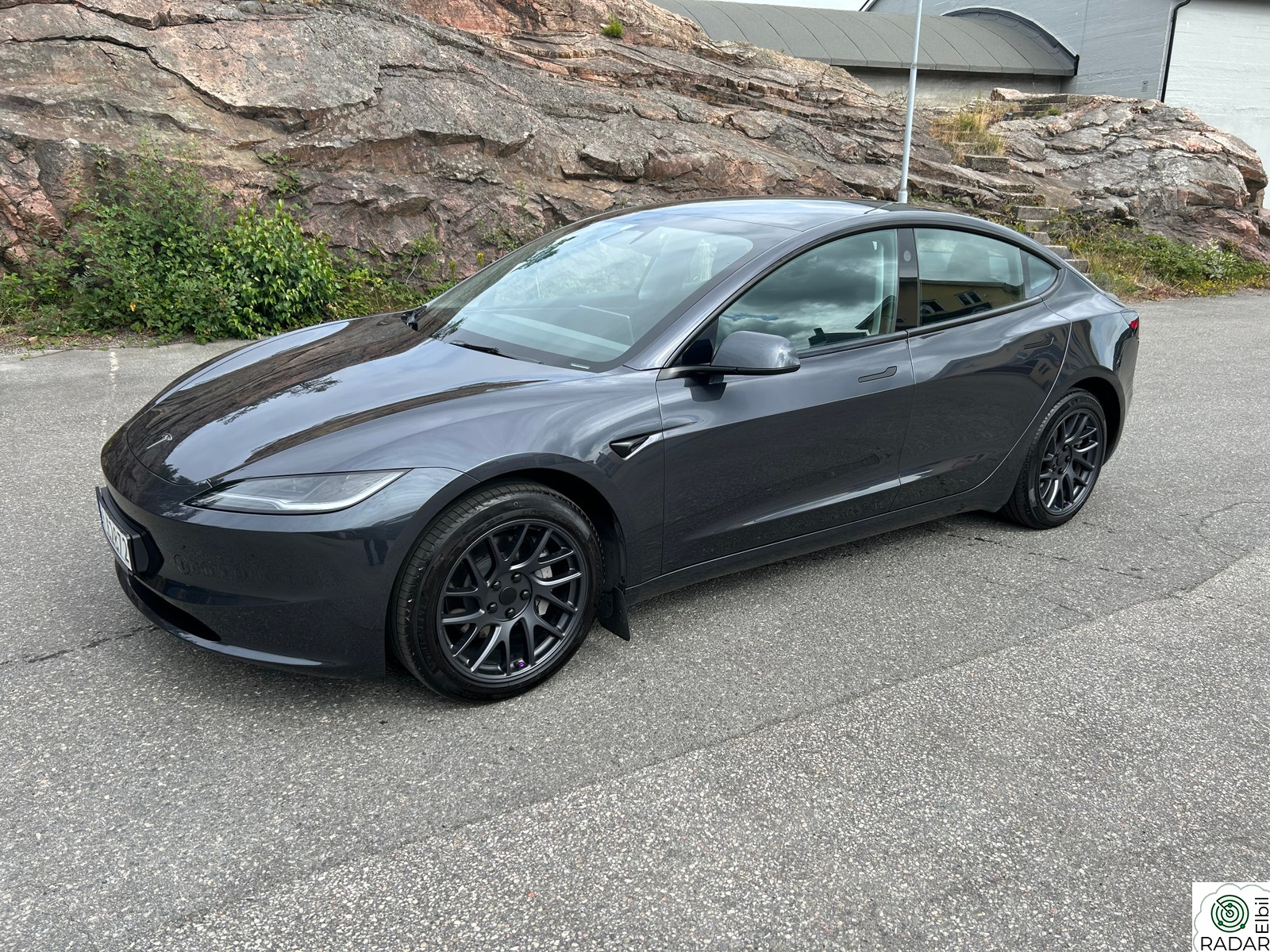 TESLA Model 3 RWD 283hk