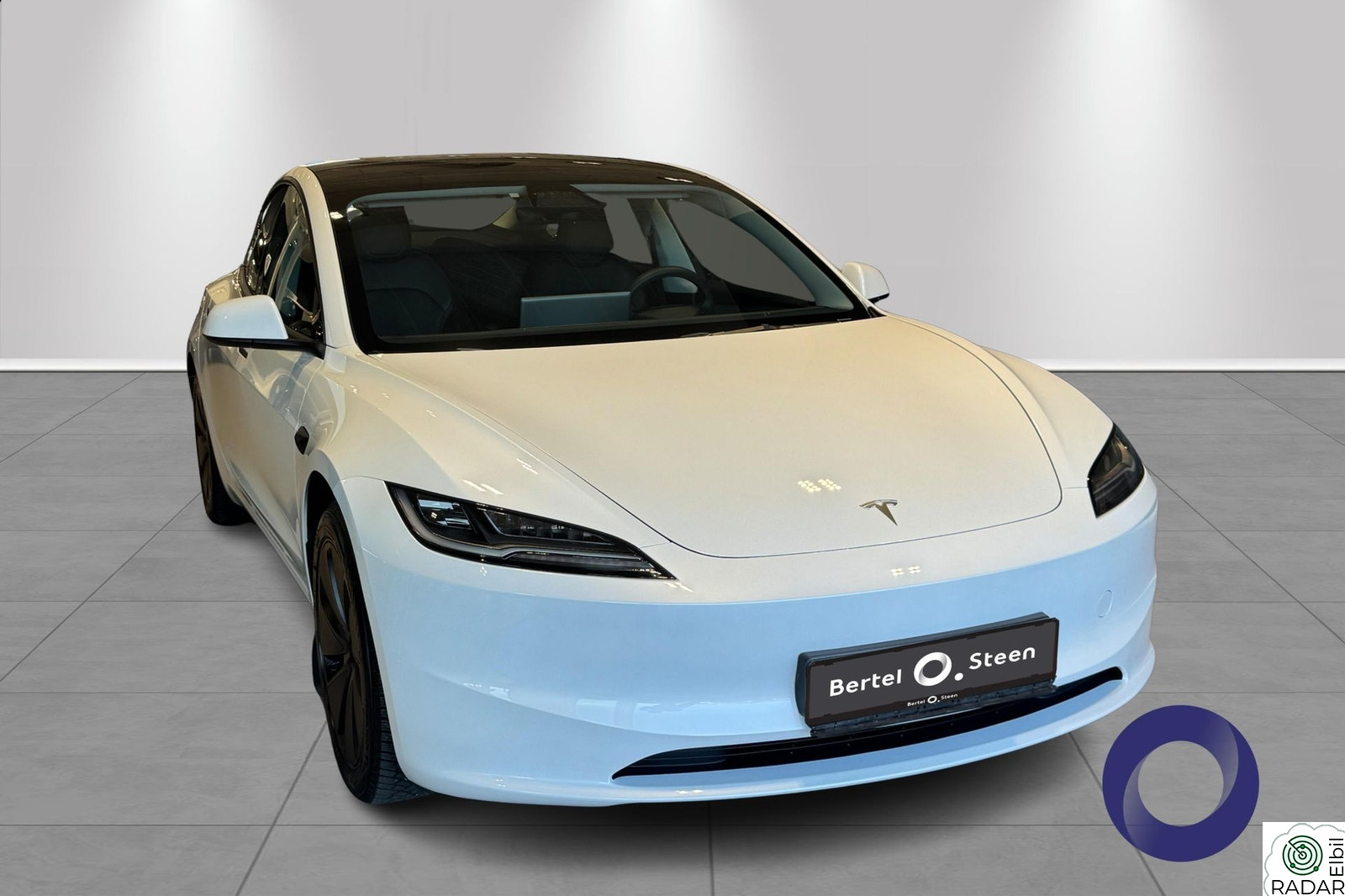 TESLA Model 3 513KM WLTP/ PREMIUM / RWD / AUTOPILOT /