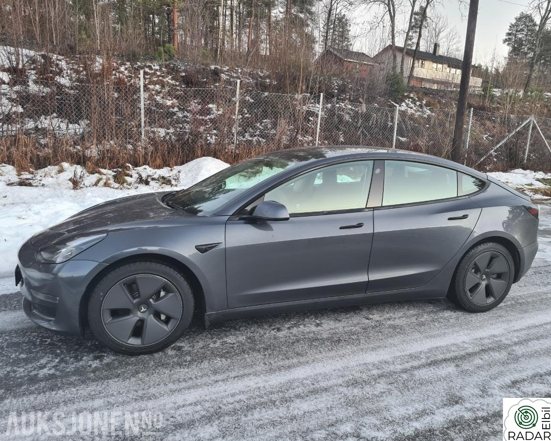 TESLA Model 3 Eelger en flott Tesla Model 3 Long Range, 2020-modell,