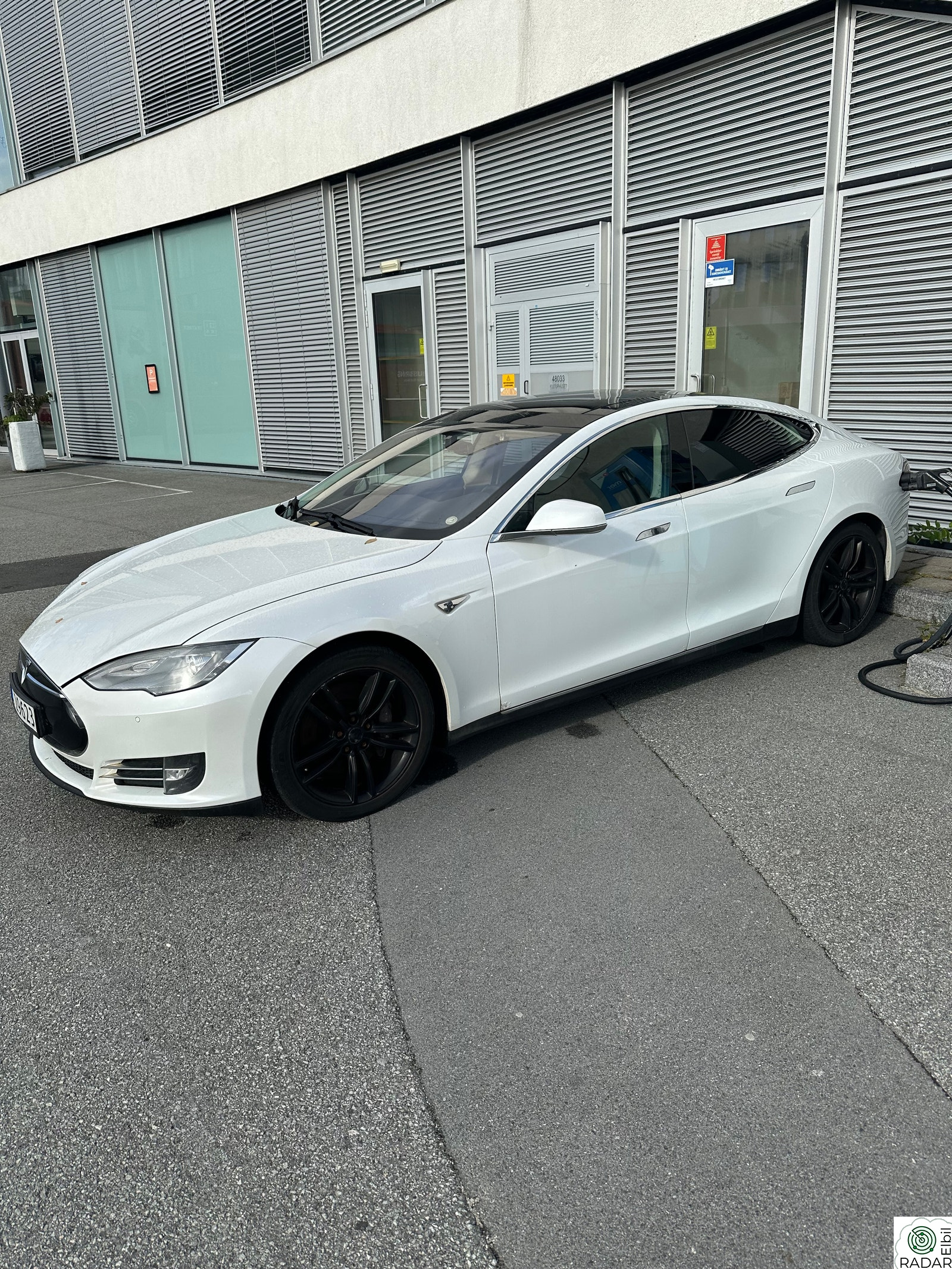 TESLA MOTORS MODEL S 85