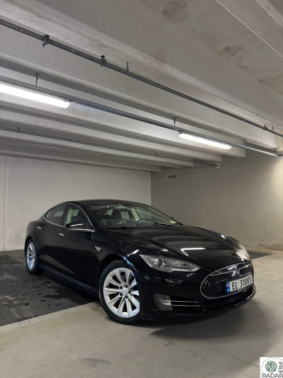 TESLA MOTORS MODEL S 85