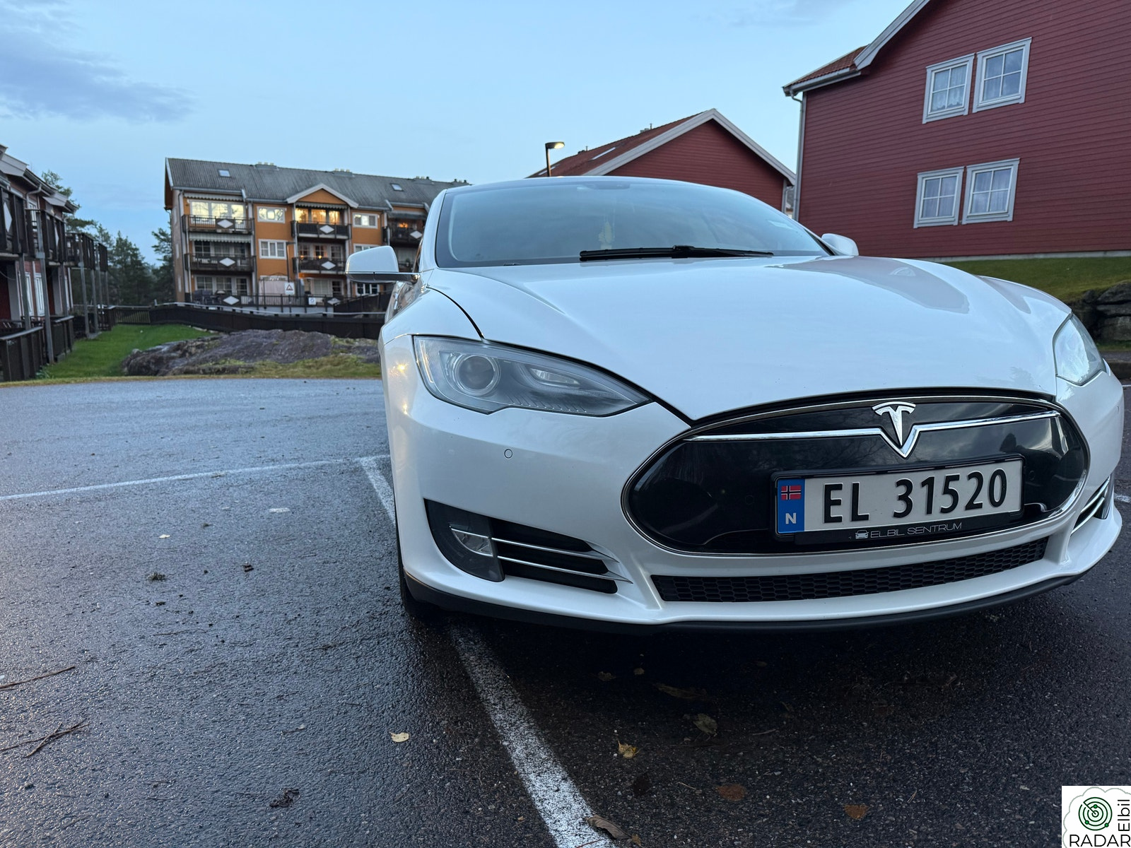 TESLA MOTORS MODEL S 85P Performance