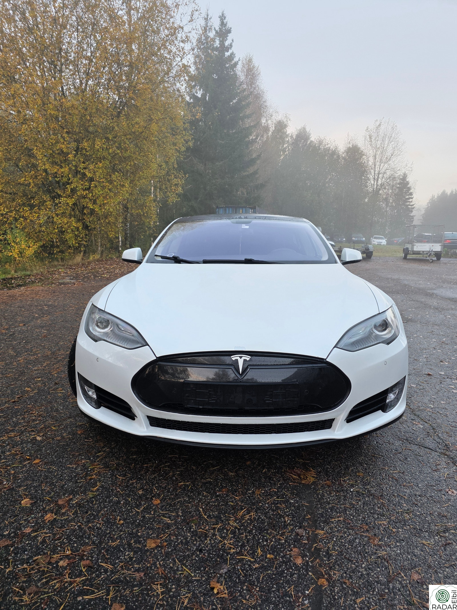 TESLA MOTORS MODEL S Free supercharger, ccs, eu til.08.2027