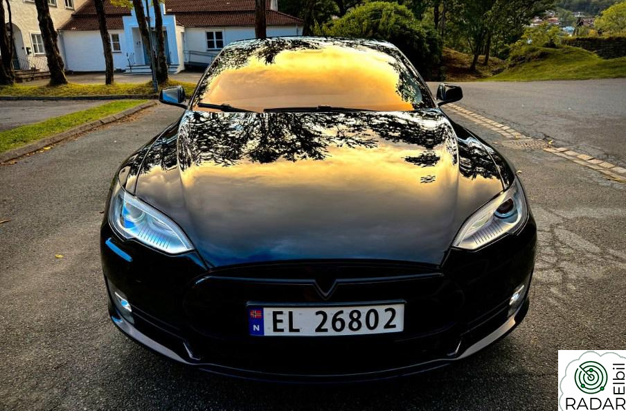 TESLA MOTORS MODEL S Performance