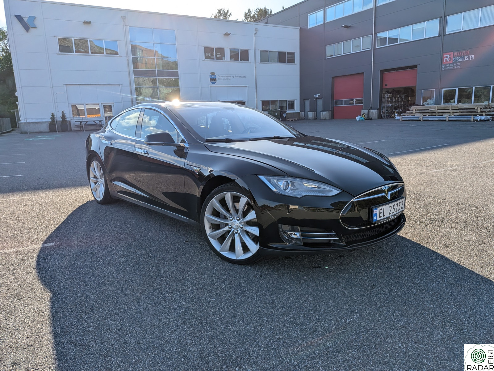 TESLA MOTORS MODEL S Signature