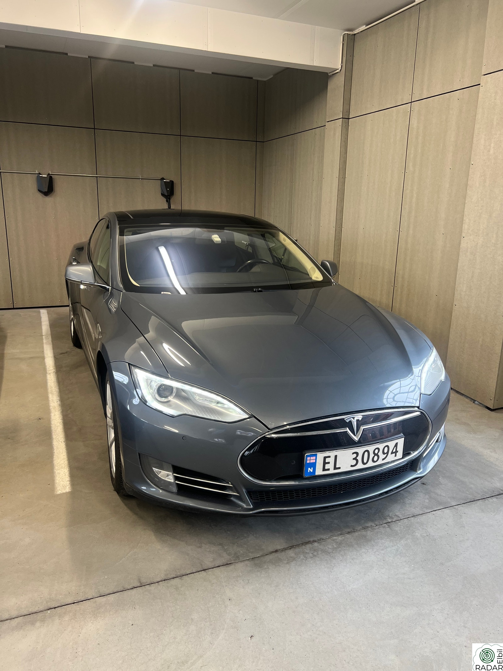TESLA MOTORS MODEL S 85