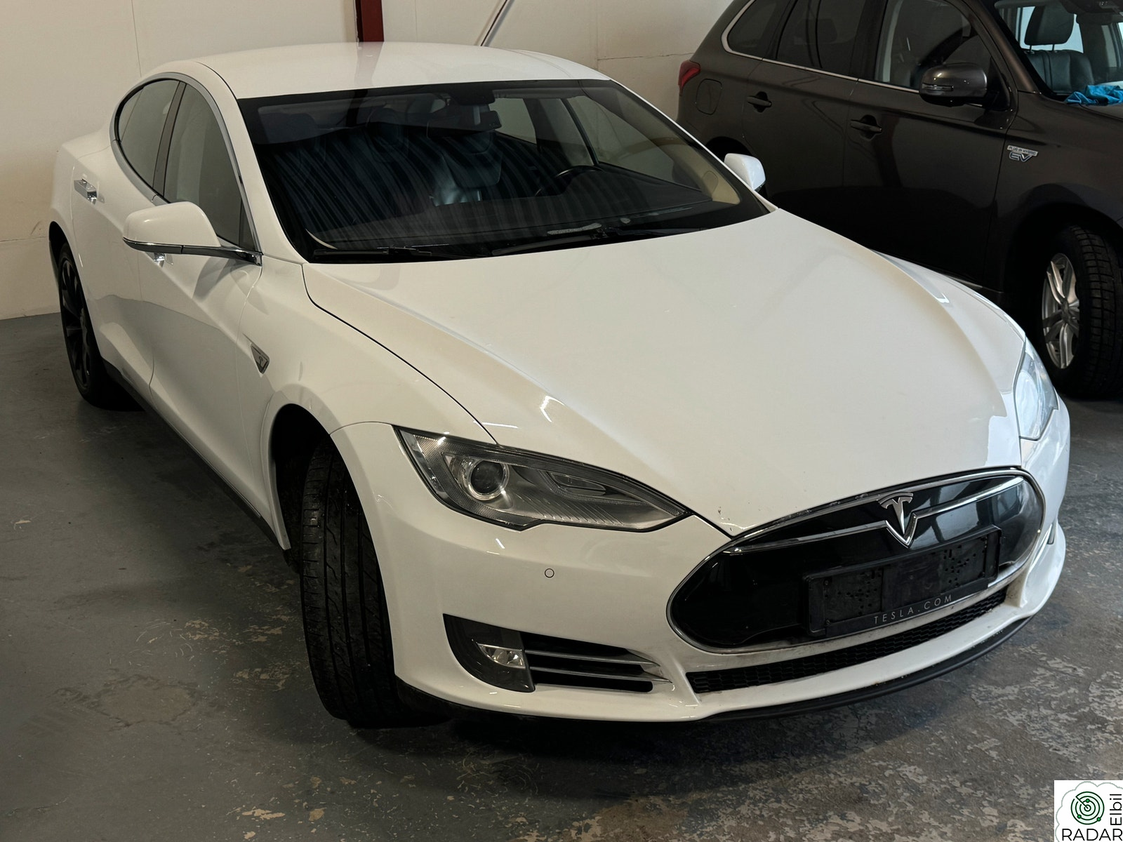 TESLA MOTORS MODEL S l S 85 | Skinn | Luftfj.