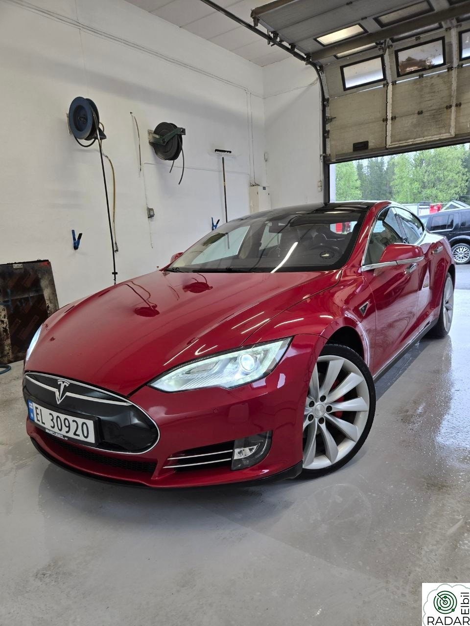 TESLA MOTORS MODEL S 85D Performance