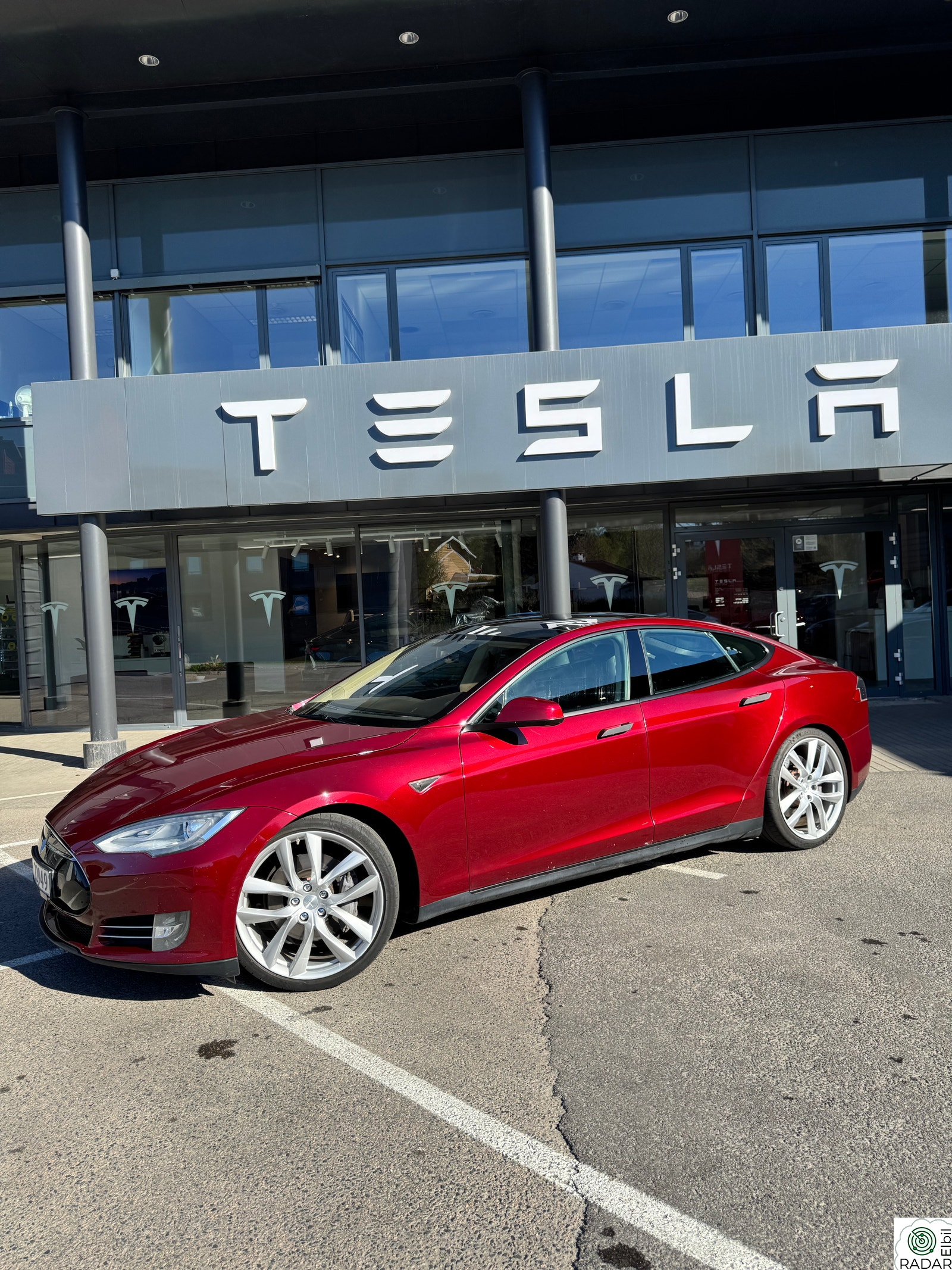 TESLA MOTORS MODEL S Signature | Gratis lading | Ny motor/batt. | EU 08.2027