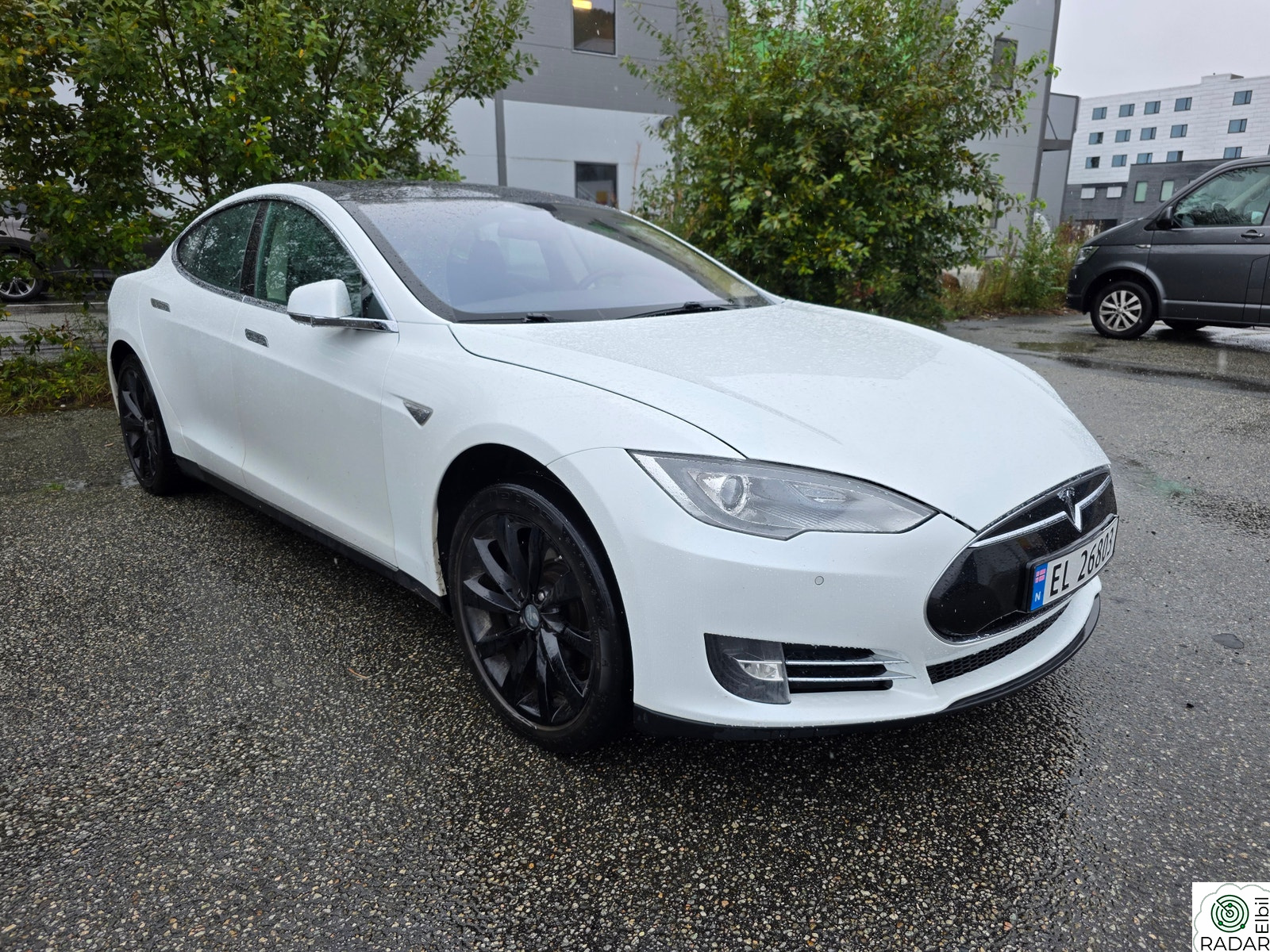 TESLA MOTORS MODEL S P85+ / Gratis lading / Noe feil med kompressor