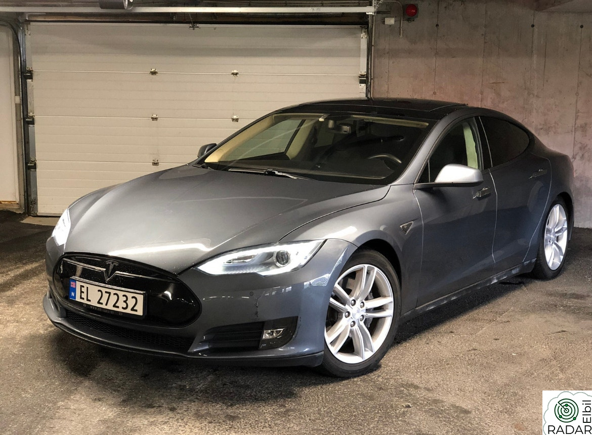 TESLA MOTORS MODEL S P85. Performanceutgave med 7 seter og fri lading