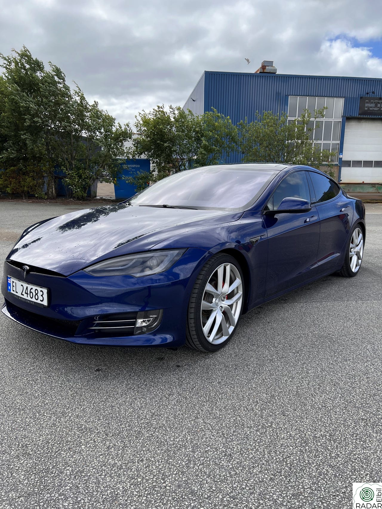 TESLA MOTORS MODEL S Performance Gratis superlading