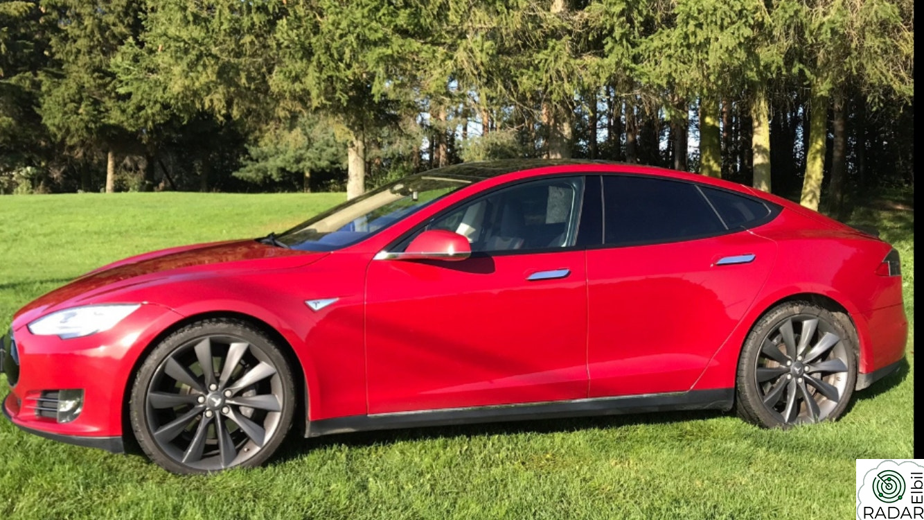 TESLA MOTORS MODEL S Performance, P85+