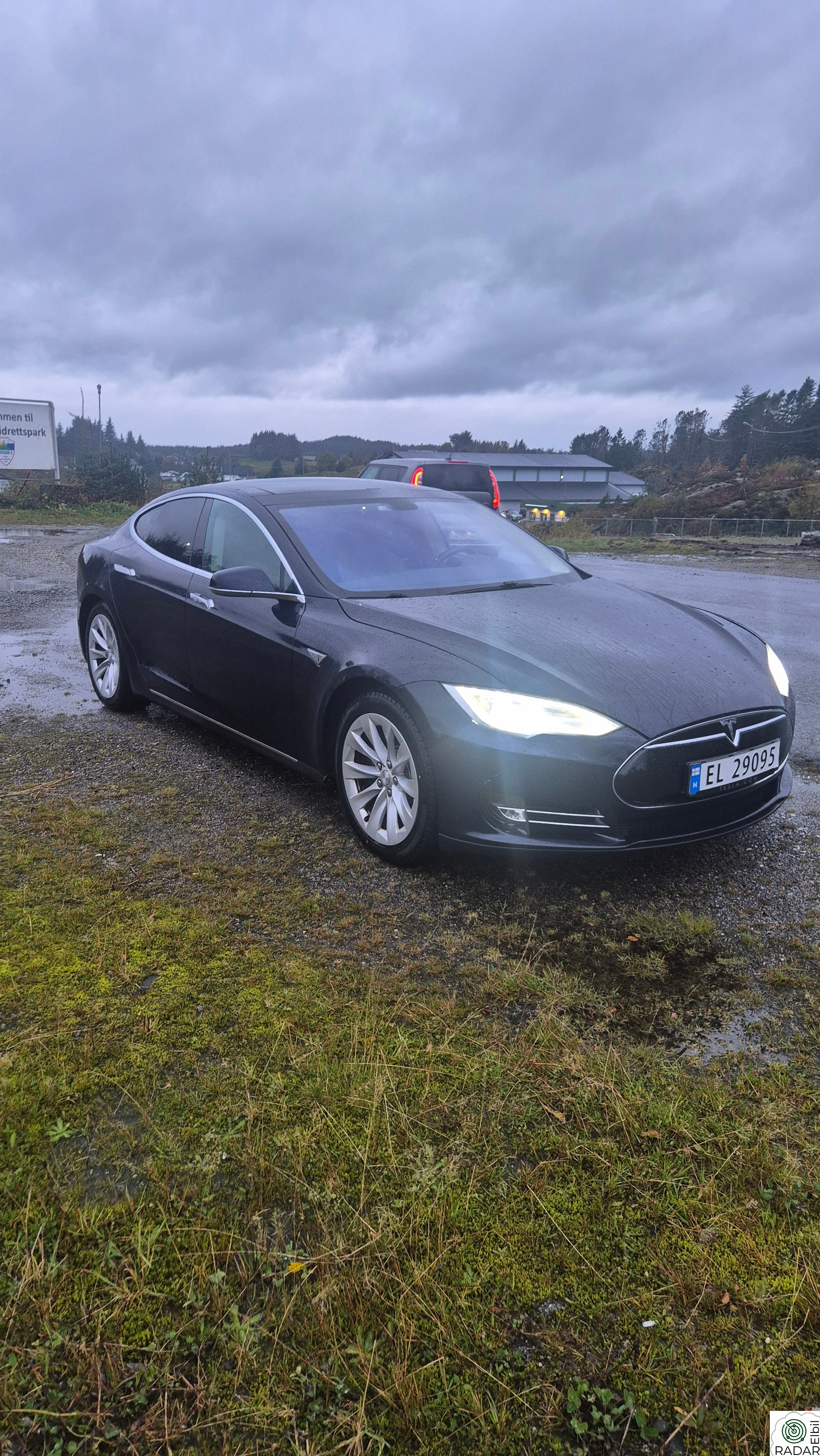 TESLA MOTORS MODEL S P85+