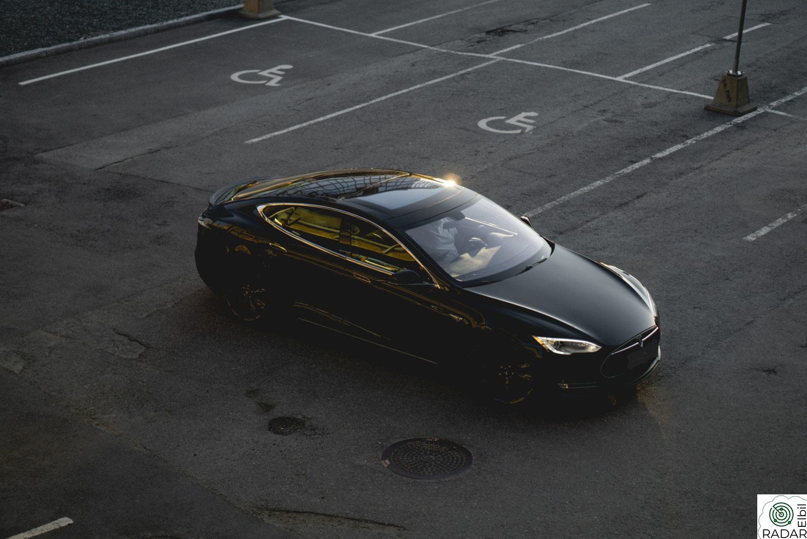 TESLA MOTORS MODEL S P85+SIGNATUR/PERFONCE/GRATIS LADING/CCS/S.BATTERI/PREMI