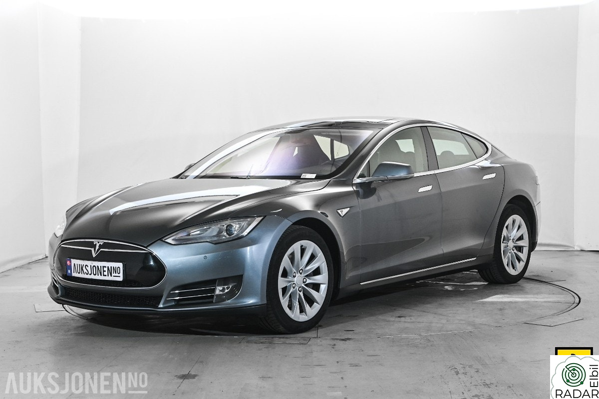 TESLA MOTORS MODEL S P85 LUFTFJÆRING PANORAMA VINTERPAKKE PREMIUM INTERIØR
