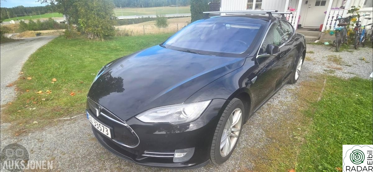 TESLA MOTORS MODEL S P85 Cruisekontroll, Ryggekamera, Panorama soltak
