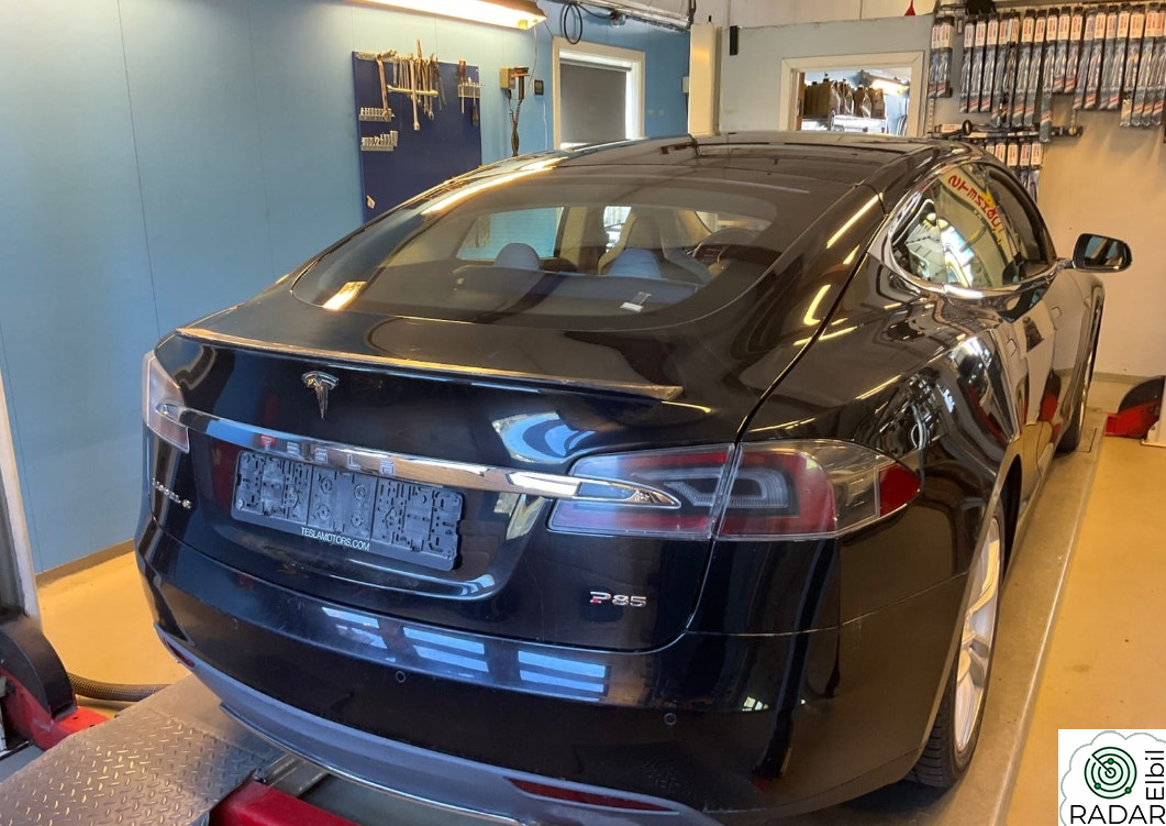 TESLA MOTORS MODEL S 85P PERFORMANCE GRATIS LADING CCS 4G-NETT PREMIUM