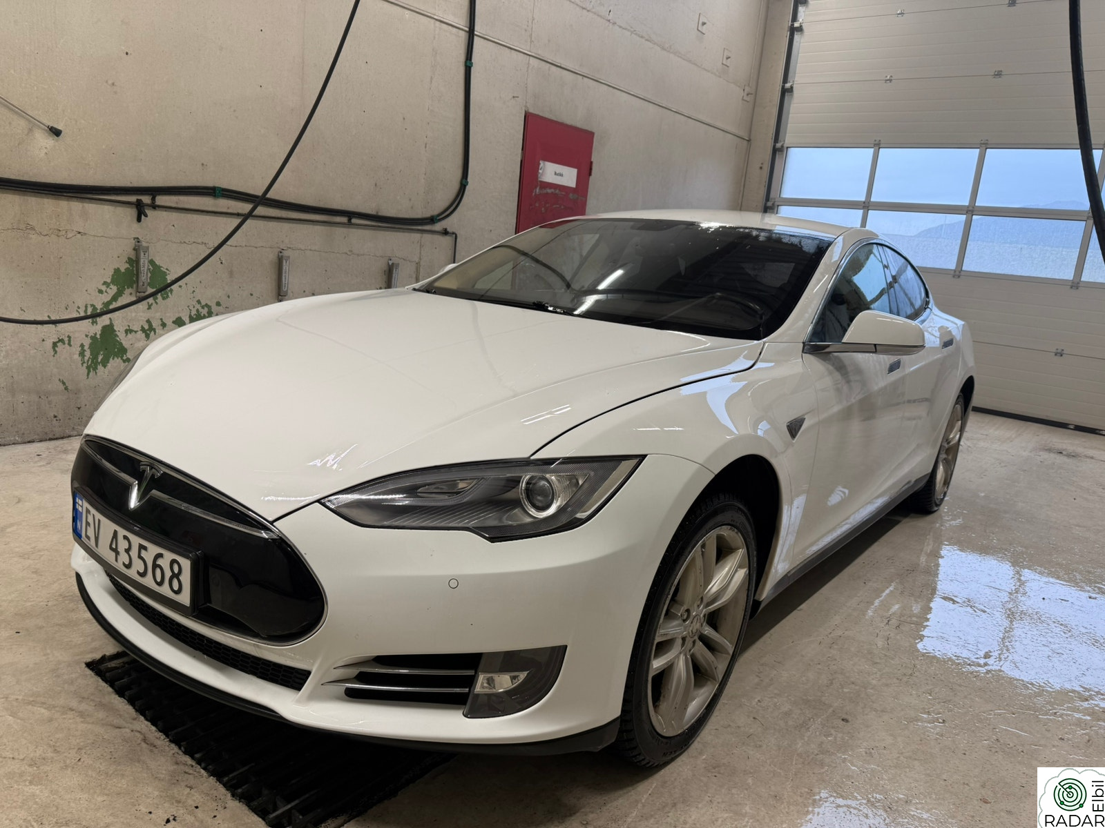 TESLA MOTORS MODEL S 85 / GRATIS LADING / Nytt batteri / Ultra HIFI