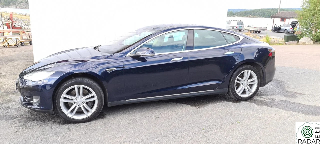 TESLA MOTORS MODEL S 85
