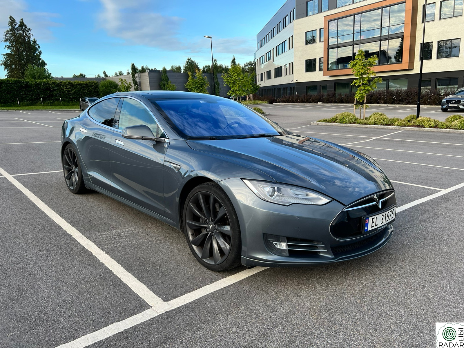 TESLA MOTORS MODEL S 85P+ Performance Pluss